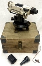 Nivelliergerät Carl Zeiss